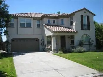 4550 Dunwood Dr photo 1