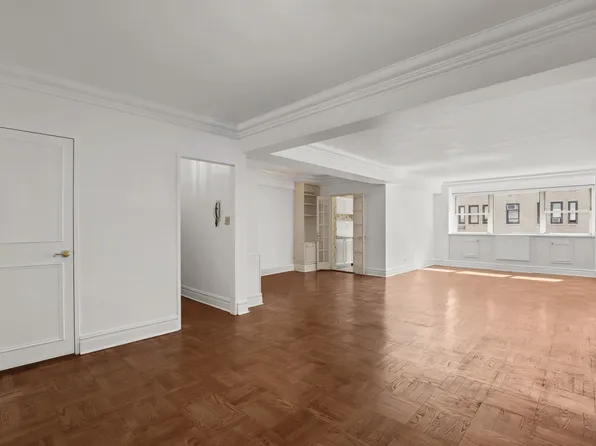 120 East 81st Street image 3 of 10