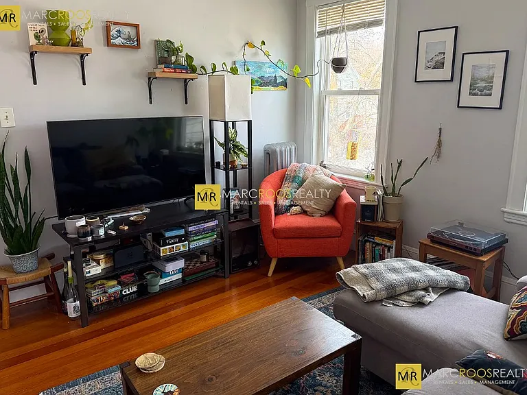 48 Fairbanks St #3 — Photo 6