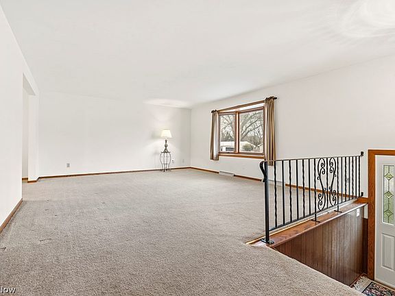 5th image of 2425 Orchid St NW