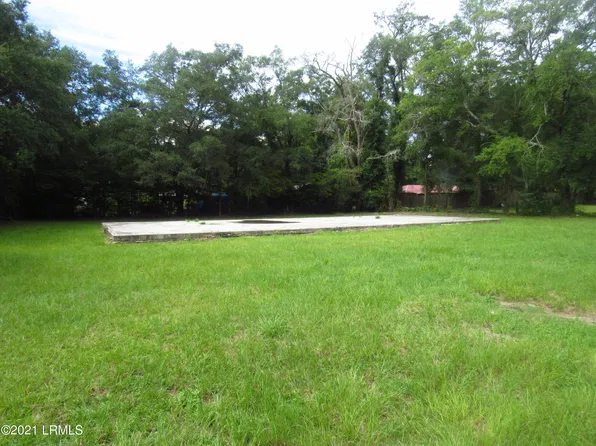 135 Hagin Dr, Ridgeland, SC 29936