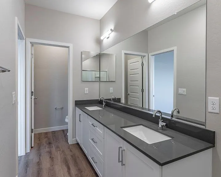 432 S 32nd St #120 — Photo 19