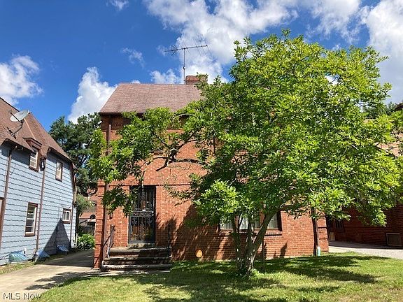 2nd image of 3587 Blanche Ave