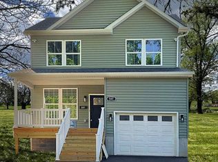 1 S George St, Charles Town, WV 25414