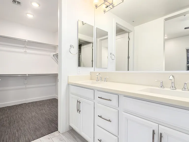 Main bathroom
