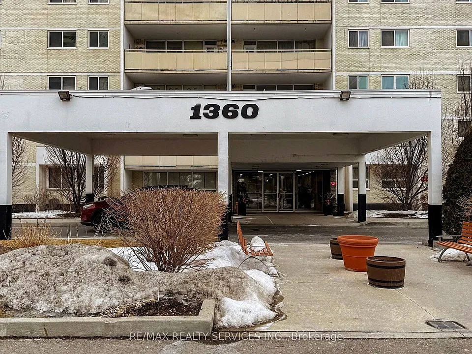 1360 York Mills Rd #204