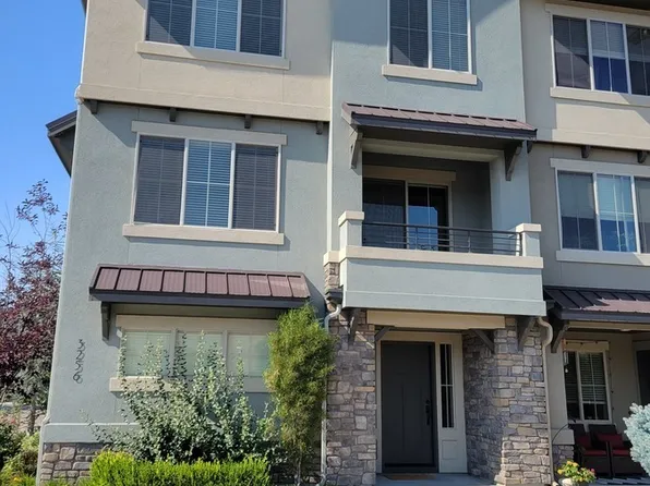 3256 E Thoroughbred Ln, Boise, ID 83706