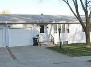 3014 Viking Dr, Sioux City, IA 51104