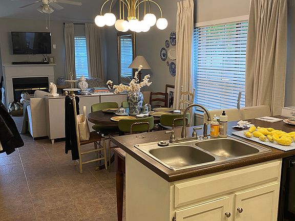 2nd image of 3636 Greenacres Dr #77