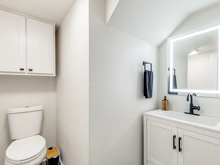 2232 Colony Ct — Photo 4