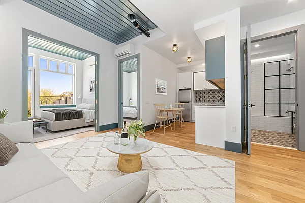 Rented by MNS | media 13