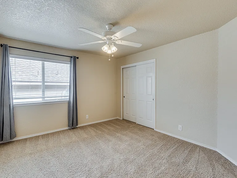 5723 White Oak Cv — Photo 20