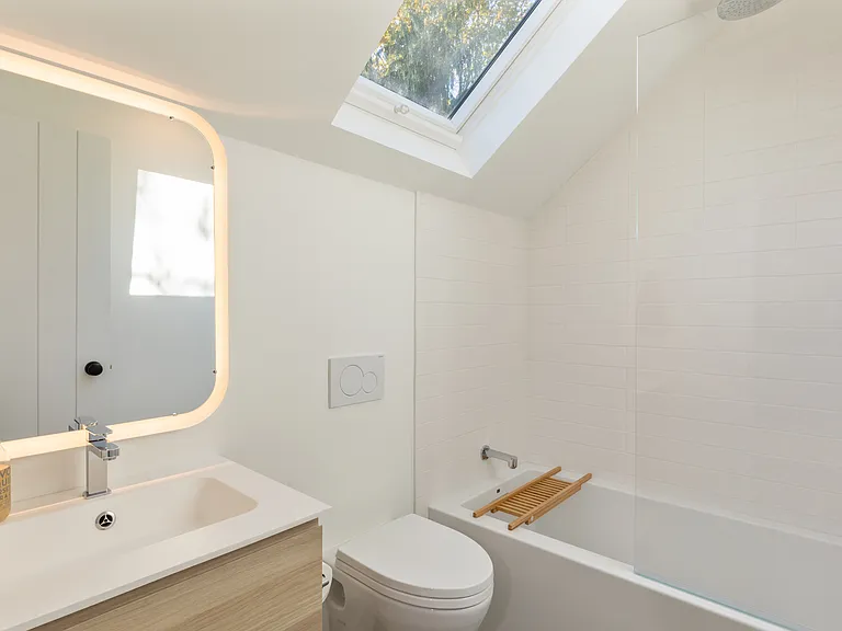 137 Accabonac Rd — Photo 13