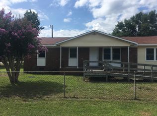 6498 Saint Louis St, Fayetteville, NC 28314