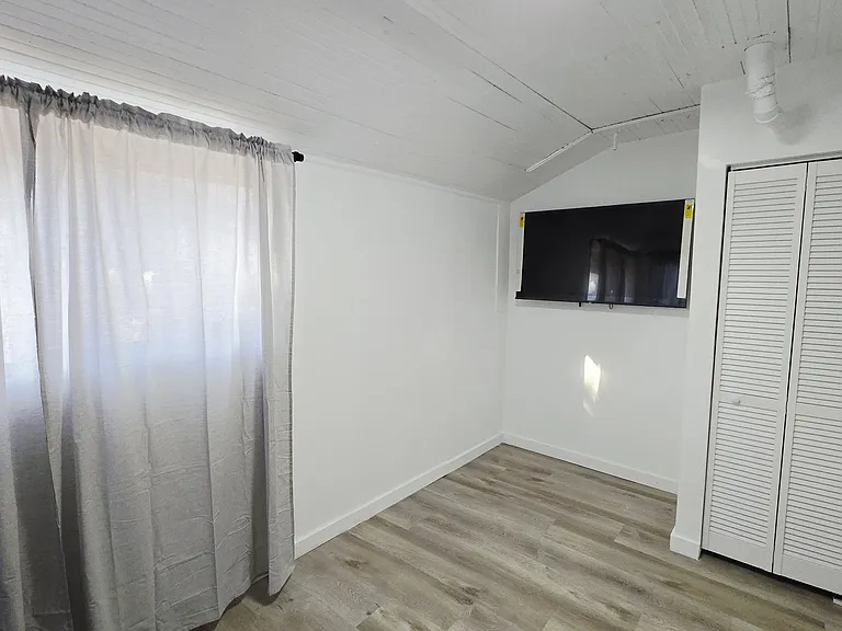 655 S Washington St #2 — Photo 13