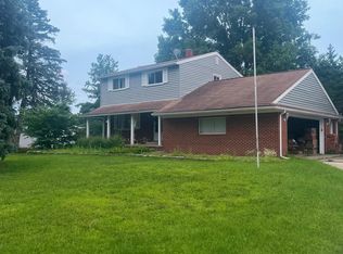 1396 Winnie Dr, Oxford, MI 48371