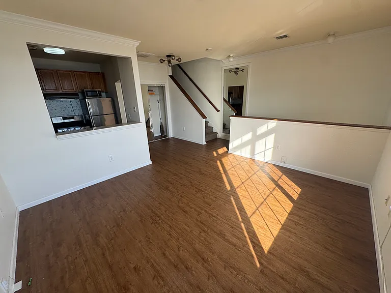 247 Surf Dr #1A — Photo 1
