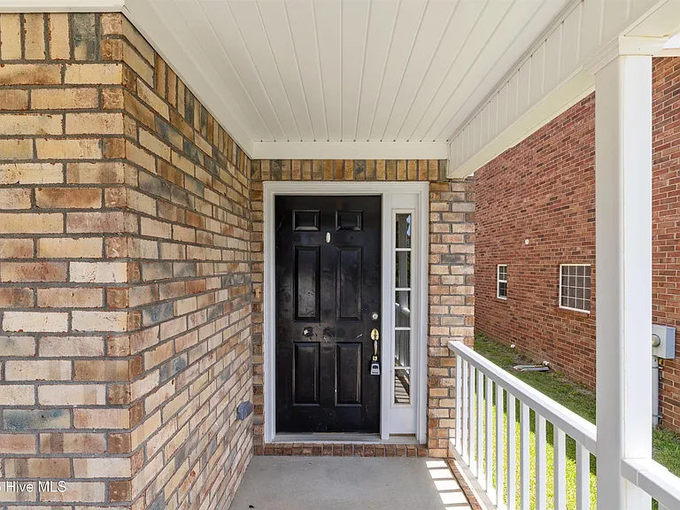 7598 Pleasantville Way — Photo 5