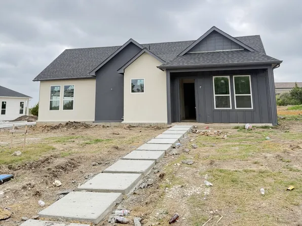 1126 Gannon Ln, Desoto, TX 75115