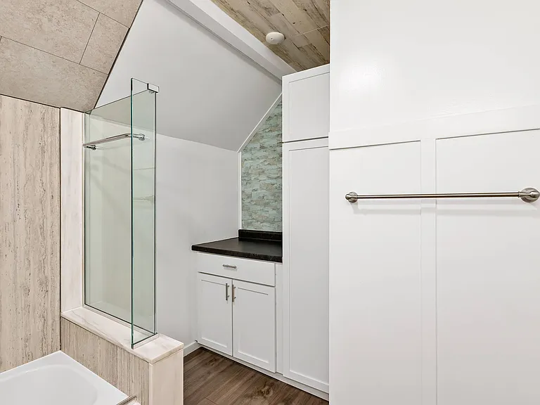 6844 N Ottawa Ave #2 — Photo 5