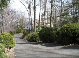 3 Hillcrest Dr, New Fairfield, CT 06812