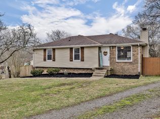 105 Valley View Ct, Hendersonville, TN 37075