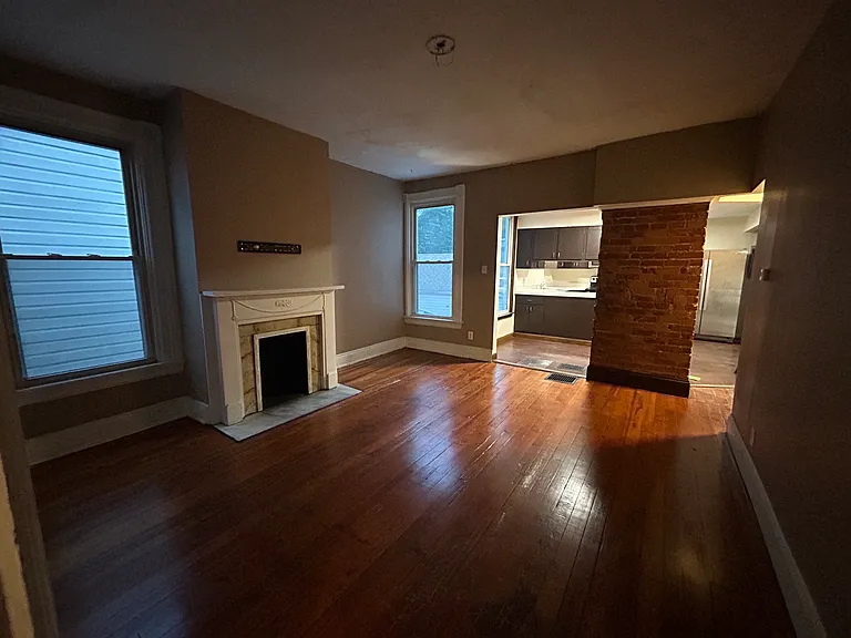 2031 Greenup St #2 — Photo 12