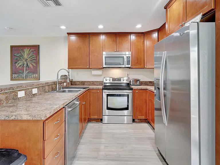 16360 N Oleander Dr — Photo 8