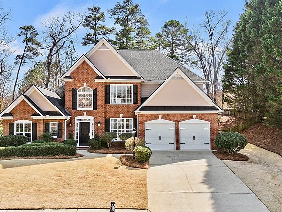 4th image of 3713 Somerset Rdg NW