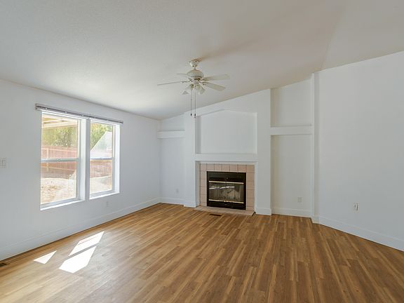3rd image of 25120 Charina Rd