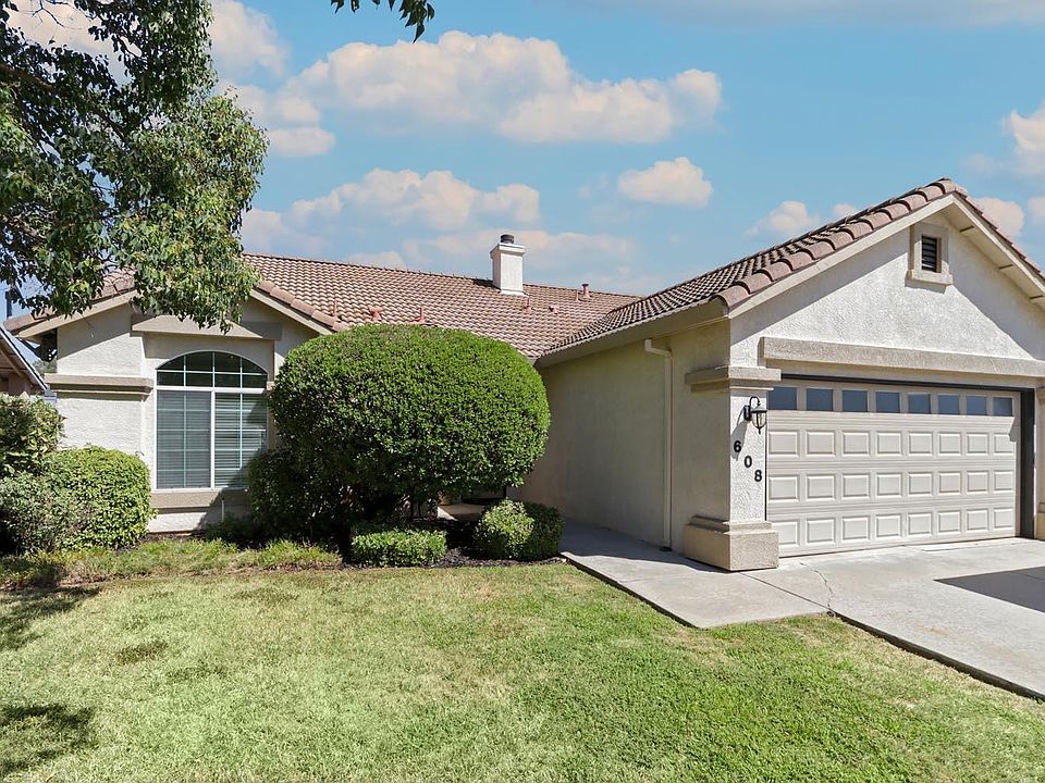 1st image of 608 Pleasant Valley Dr