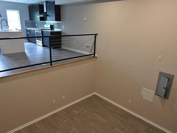 4th image of 958 Shackamaxon St #2R