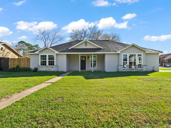 1740 6th St, Hempstead, TX 77445