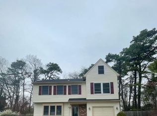 9 Hunters Ct, Atco, NJ 08004