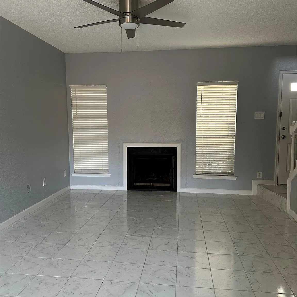 2 bed, 1.5 bath, 1104 sqft, $1,600 — Photo 3
