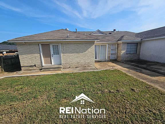 2nd image of 5739 Tulip Tree Dr