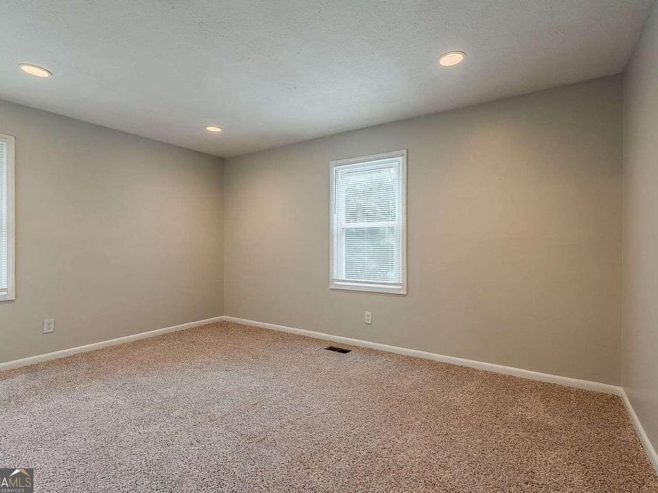 19th image of 3633 Bunker Hill Dr SW