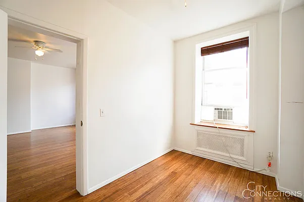 Rented by City Connections Realty | media 18