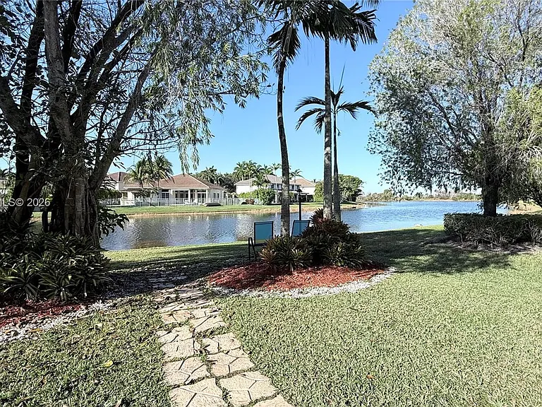 1392 Canary Island Dr #1392 — Photo 23