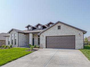 22647 W 88th St, Lenexa, KS 66227