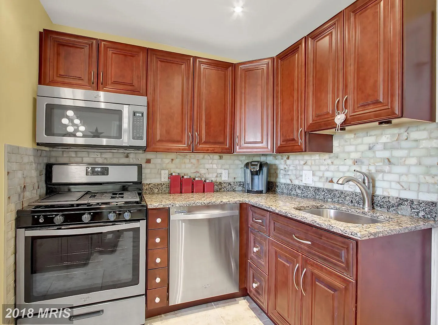 710 Nottingham Dr photo 1