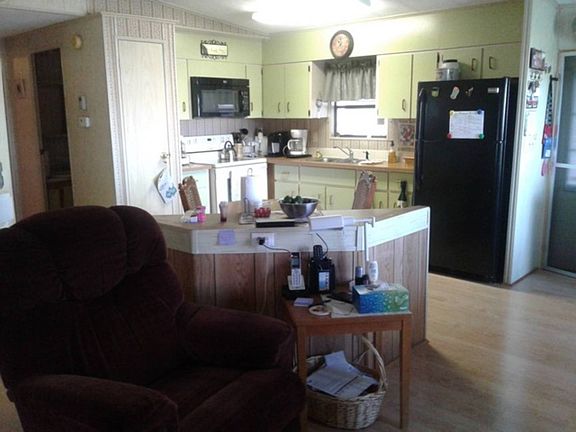 4th image of 133 Lake Hazel Dr