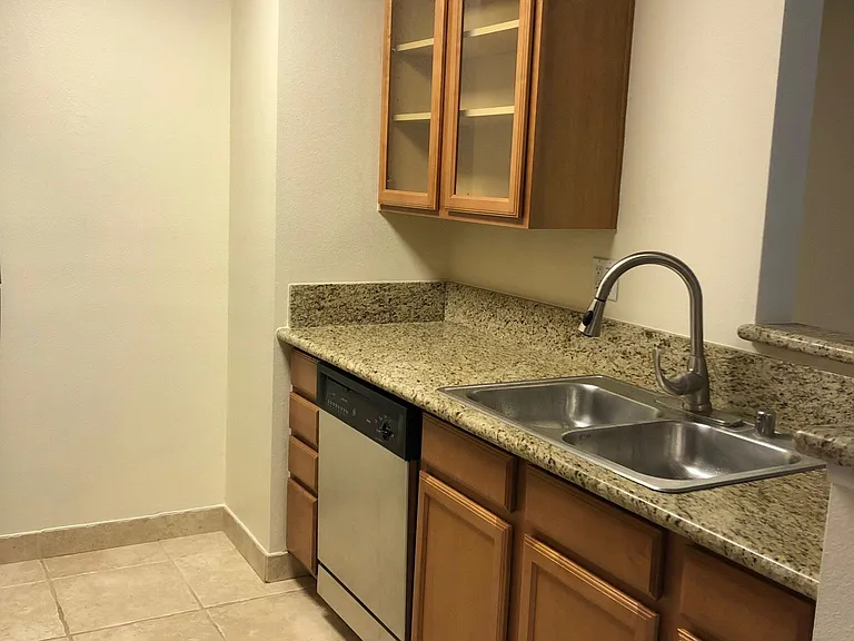 7120 Shoreline Dr #220 — Photo 16