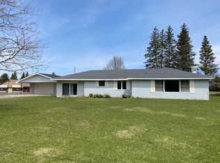4688 12th Rd, Escanaba, MI 49829
