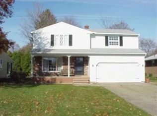 22258 Spencer Ln, Fairview Park, OH