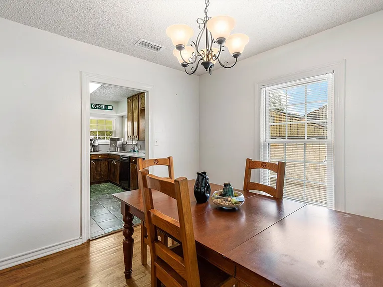3508 W Biddison St — Photo 10