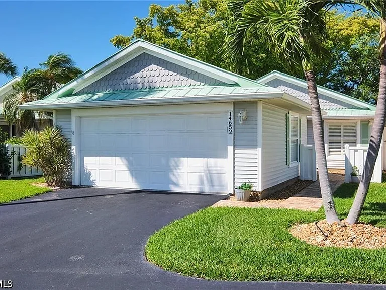 14652 Sagamore Ct — Photo 1