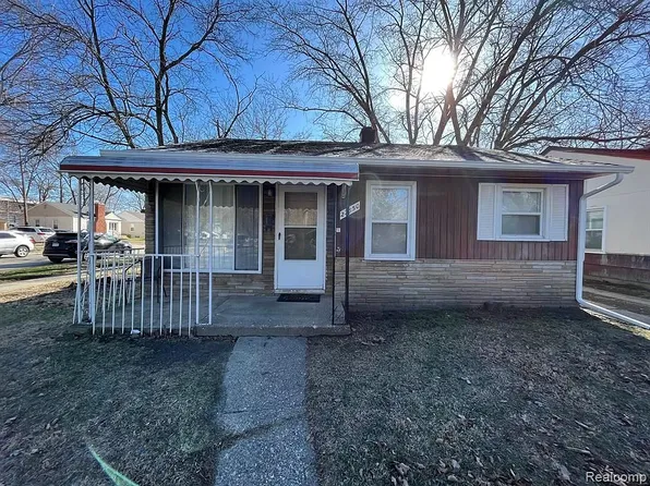 22850 Rosewood Ave, Oak Park, MI 48237