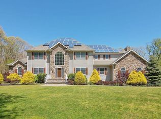 502 W Farms Rd, Howell, NJ 07731