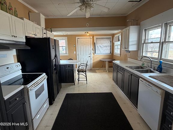 5th image of 1570 Gurganus Road